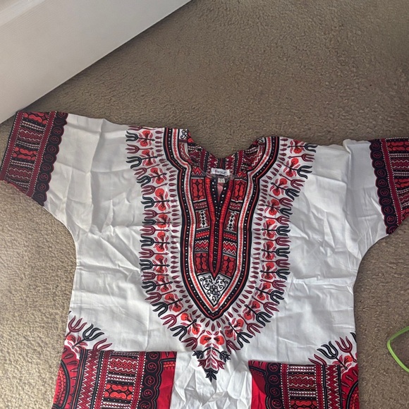 Vibrant Red and Black Dashiki Short Sleeve Tee - Picture 1 of 3